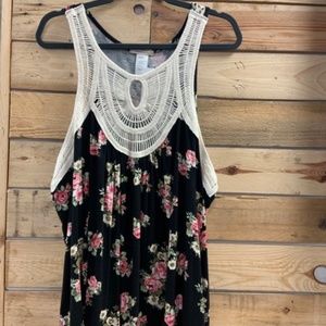 Women's Cozy Casual Floral Crochet Tank